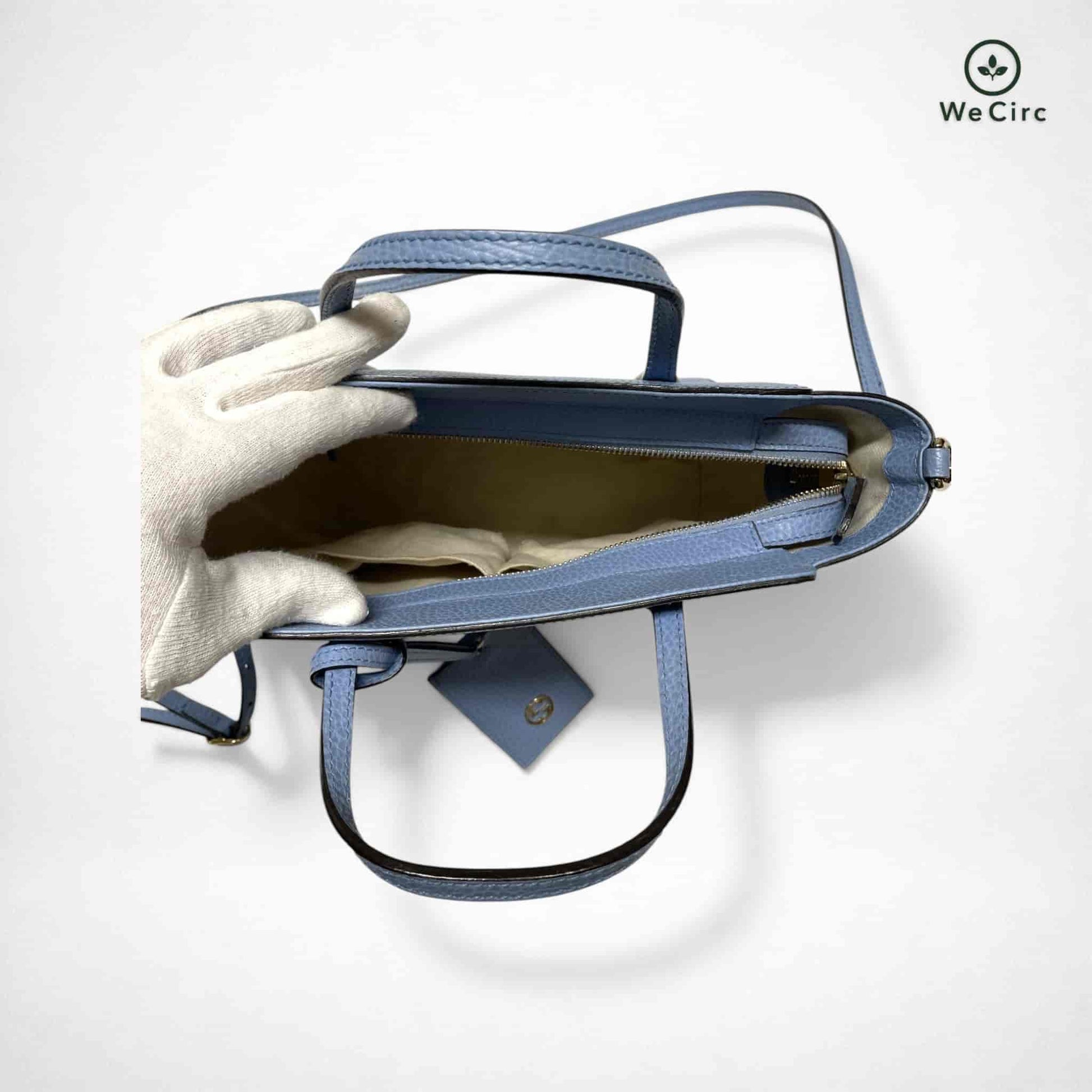Gucci Swing Two Way Ledertasche Blau - Detailansicht
