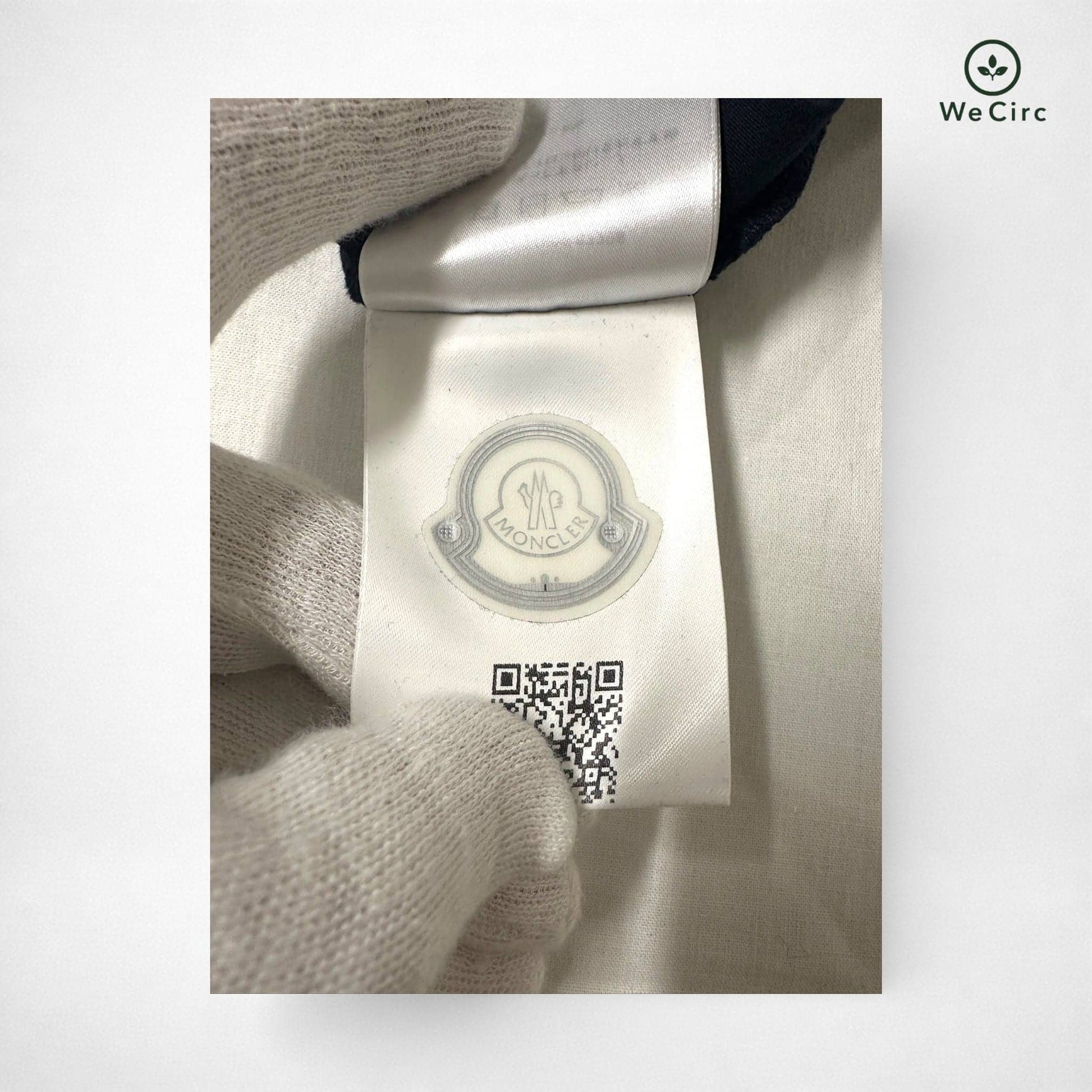 Basic Logo Shirt mit dreifarbigem Besatz Navy M - Detailbild